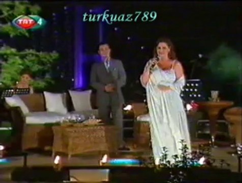 Müşerref AKAY-Ne Mektup Geliyor Ne Haber Senden (Gözlerin Doğuyor Gecelerime)