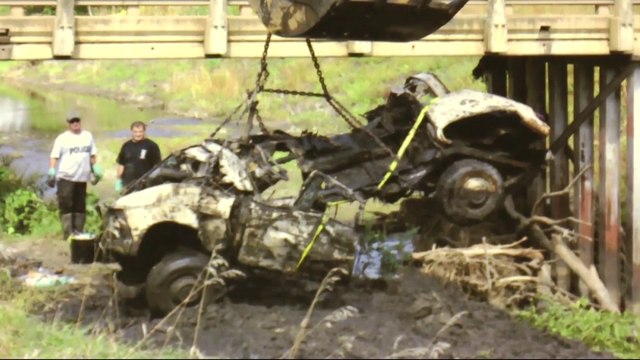 Deux ados disparues en 1971 retrouvées dans leur voiture