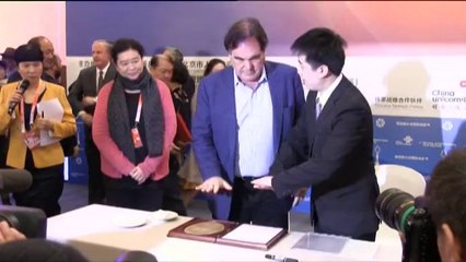 Cuarón y Stone comparten tribuna en el Festival de Cine de Pekín