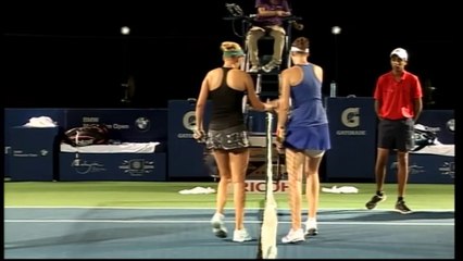 WTA Kuala Lumpur - Pliskova la paga con su raqueta