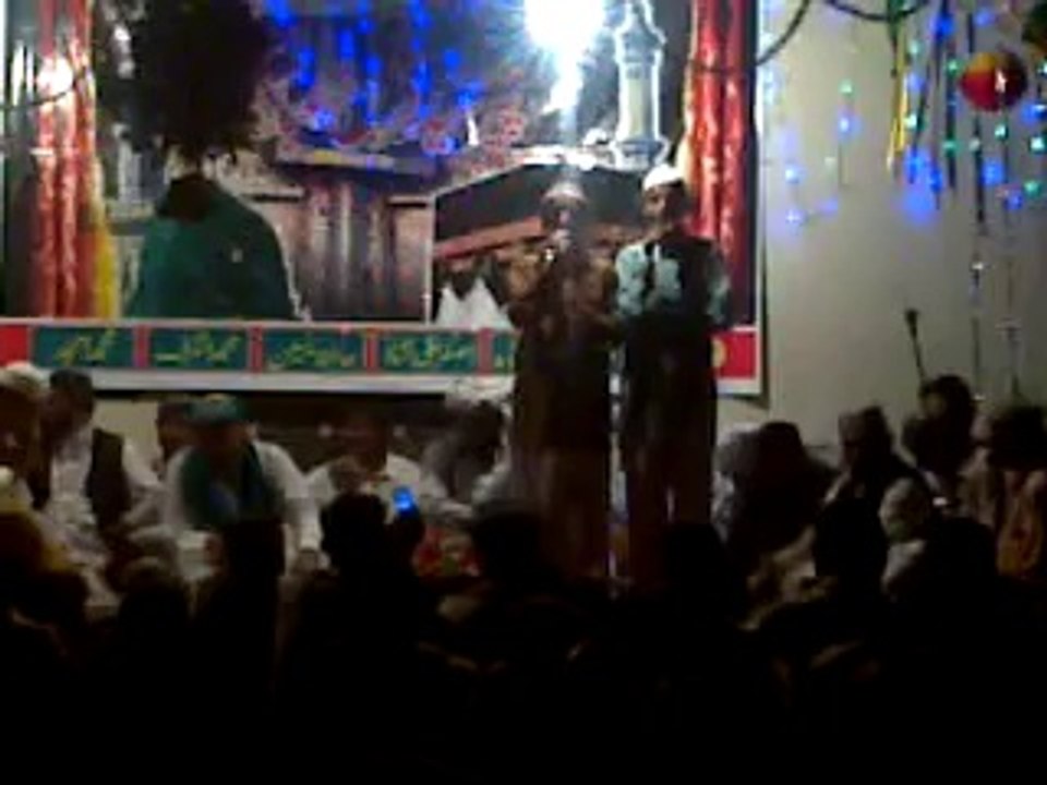 Rukh Pe Rehmat K Ghoomar Sajaye
