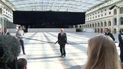 Ukraine: Poutine prône le dialogue mais maintient la pression