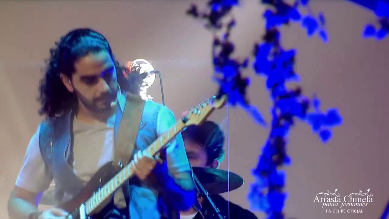 Homenagem do FC Arrasta Chinela Paula Fernandes ao dia da voz