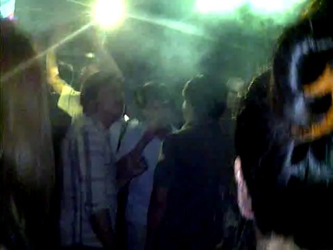 VID-20111008-00038