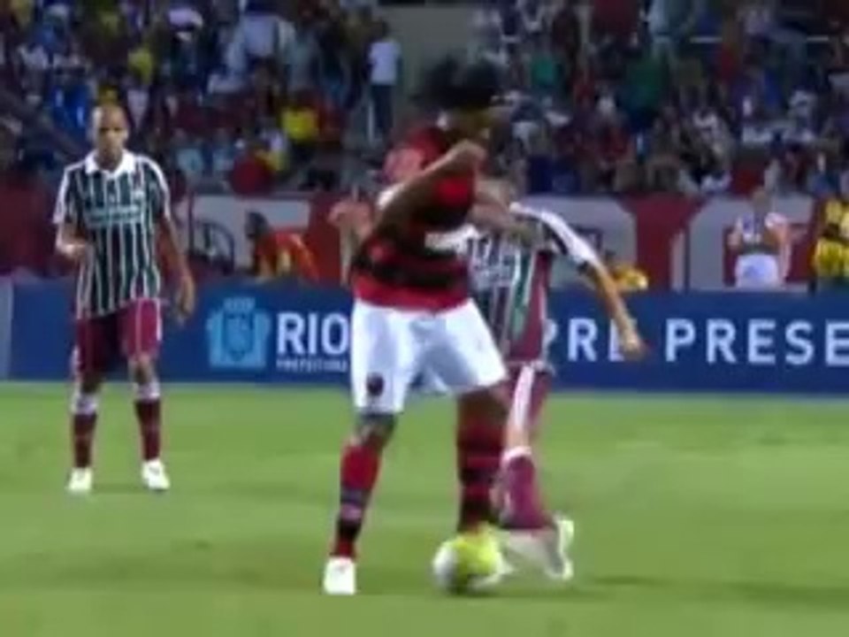 Ροναλντίνιο vs Φλουμινένσε
