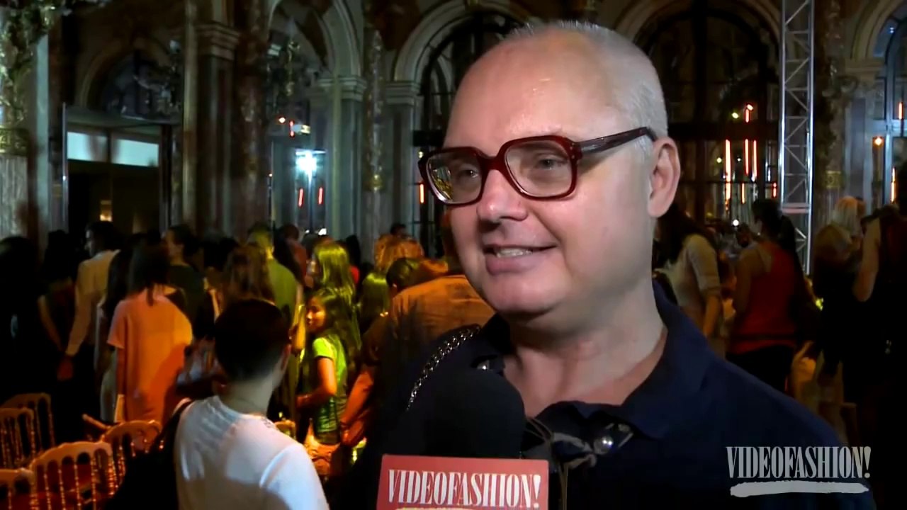 Vivienne Westwood S/S 2012 - Videofashion