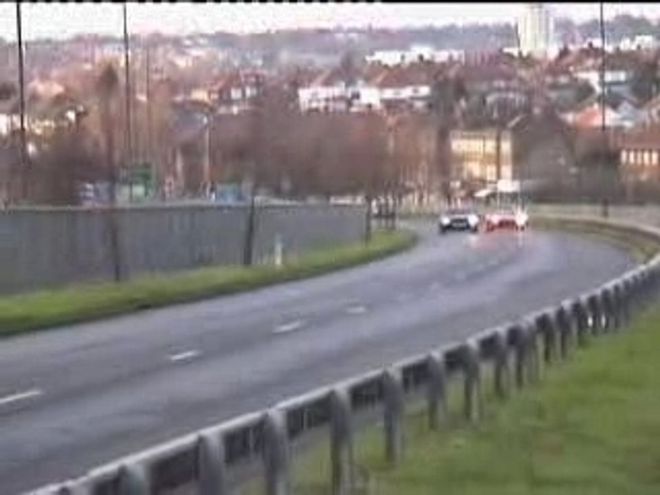 Skyline vs 355 ferrari