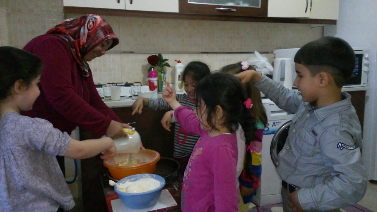 lets make a cake 001