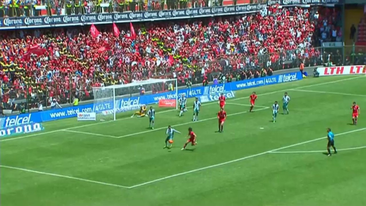 Wspaniała obrona Martineza w meczu z Tolucą