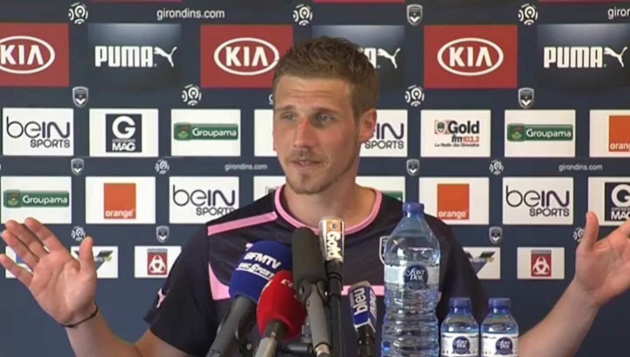 Greg Sertic en conf' avant Guingamp