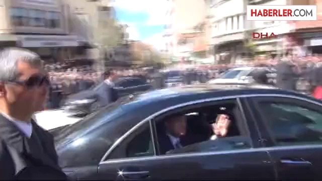 Yangında Mahsur Kalan 9 Kişiyi İtfaiye Kurtardı