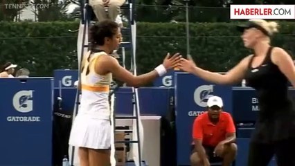 Çağla Büyükakçay, Malezya Açık'da Çeyrek Finalde Elendi