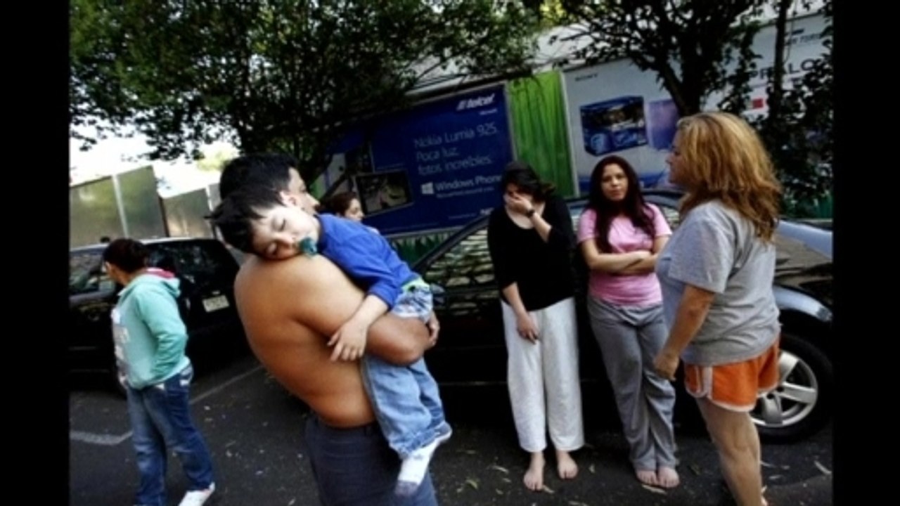 Powerful earthquake rattles Mexico, shakes buildings