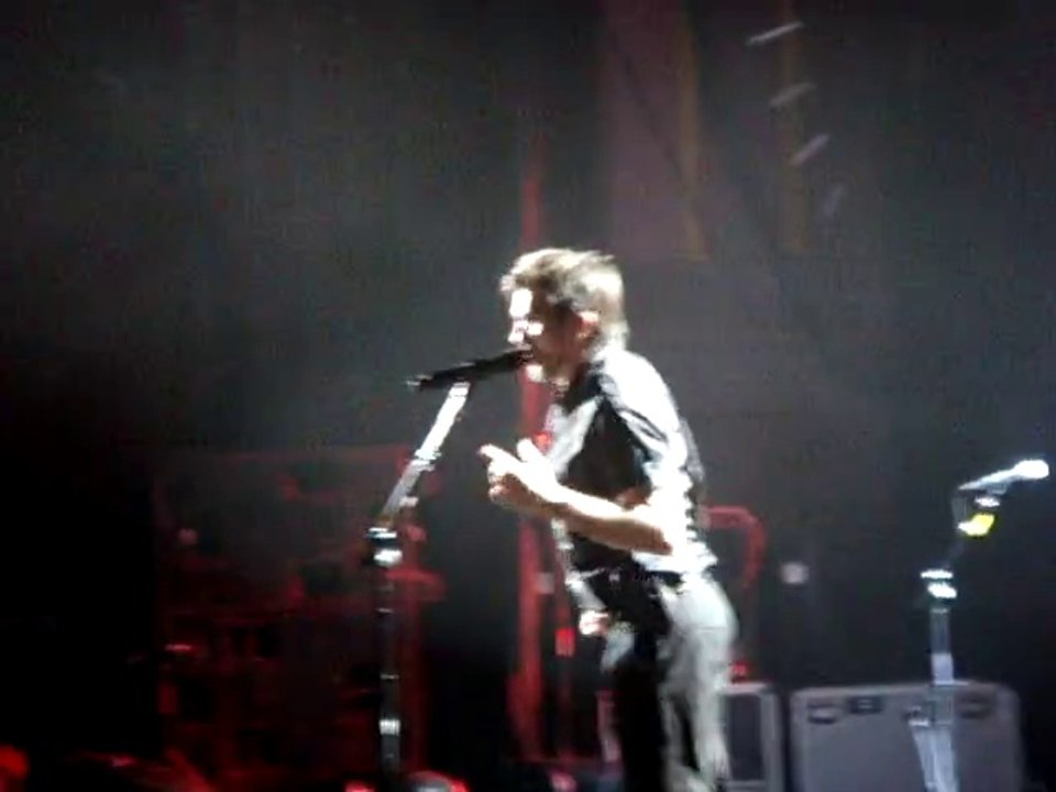 Juanes - La Camisa Negra