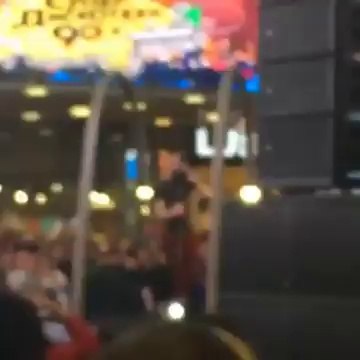 Автограф-сессия в Европейском