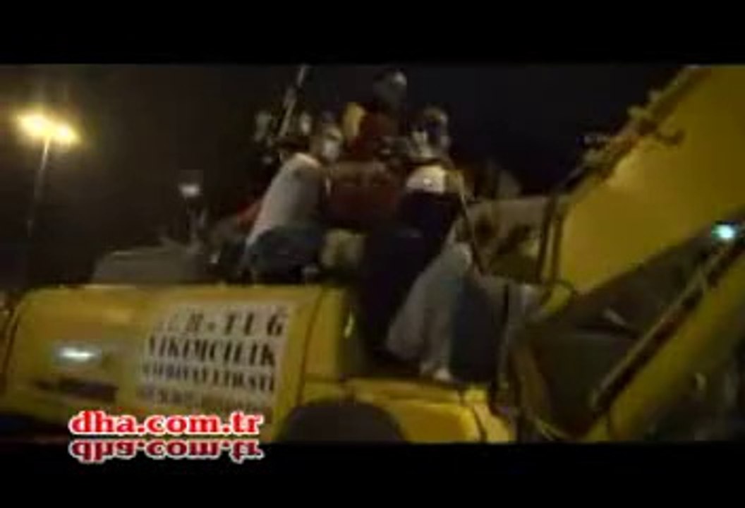 Çarşı'nın Dozer Ele Geçirmesi