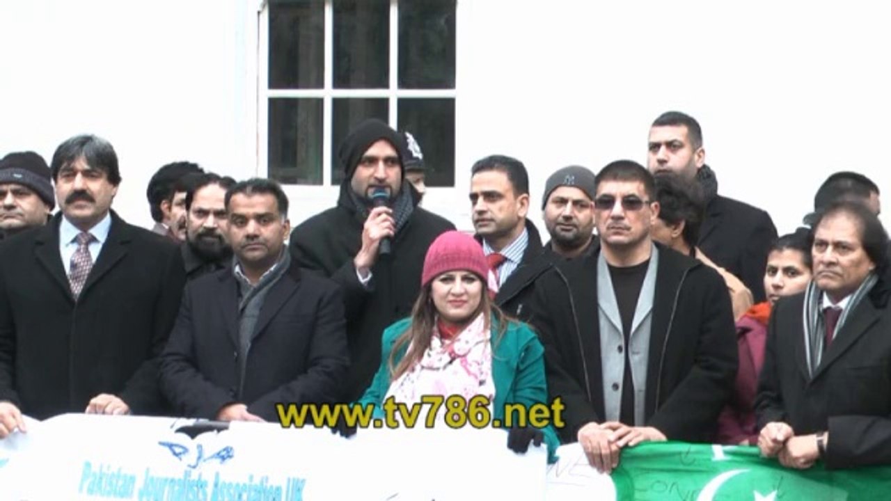 UK Journalists & Political parties protest & condemns attack on Journalist Hamid Mir