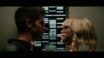 Andrew Garfield & Emma Stone kiss in a clip from 