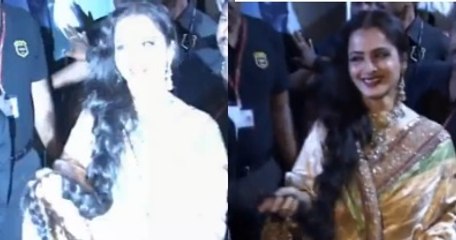 Bollywood Star Hot Girl Rekha Enjoys with Fans & Make them Happy By Play with Hairs