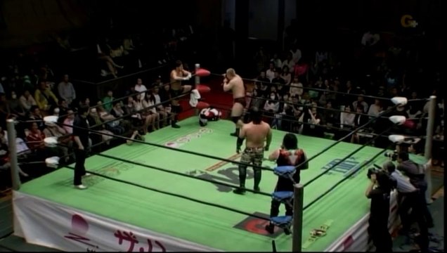 Super Crazy & Quiet Storm vs. Daisuke Harara & Genba Hirayanagi (NOAH)