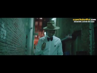 Happy Şarkısının Klibi Müziksiz Olsaydı