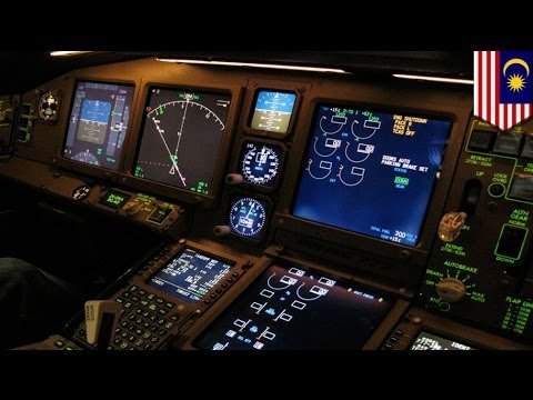 Malaysian Airlines flight MH370: missing jet made first turn via computer