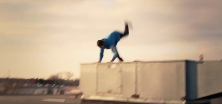 So Violent FACE PLANT during Parkour