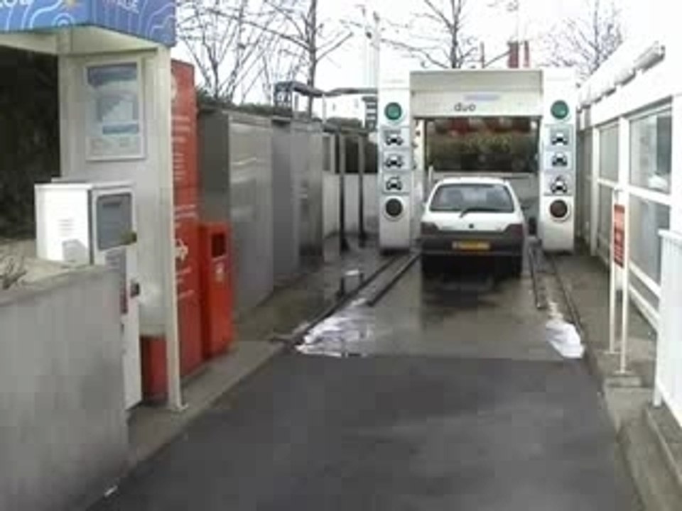 Vidéo station de lavage automobile