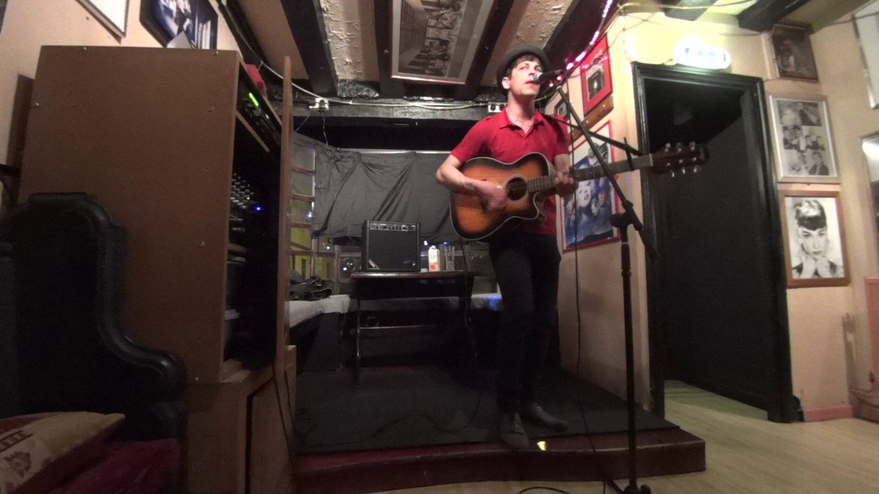 pete brame live in colchester solo gig