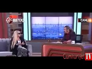 Zerrin Özer: ‘Başbakanı sevdiğim için tehdit edildim‘