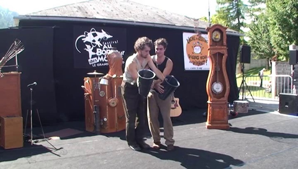 Arts de la Rue - Les petits détournements - L’atelier des petits machins trucs