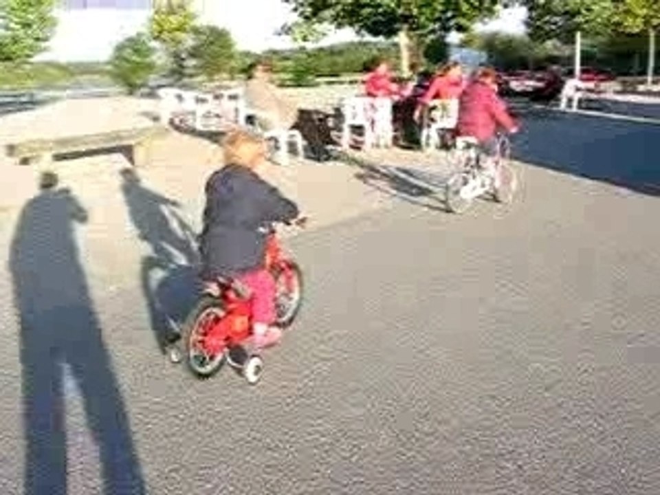 julie vélo 2