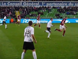 La pub de Rafael Lorraine apparait lors du match de football FC Metz vs CA Bastia
