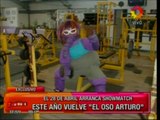 El regreso del Oso Arturo a Showmatch 2014.