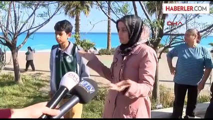 Kamyonet, 4 Araca Çarpıp Devrildi: 2 Yaralı