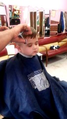 Traş olurken uyuyan bebek