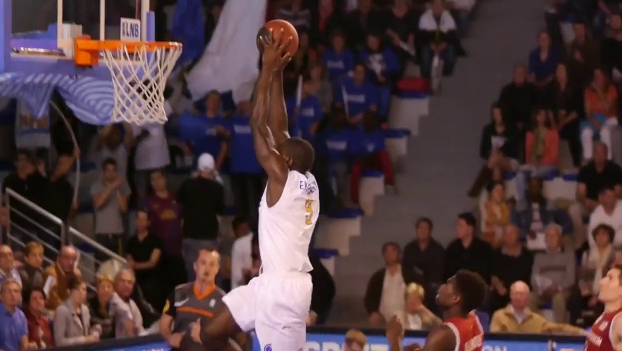 24 sec, PB86 : le dunk d'Ekperigin Vs Souffel (2013-2014)