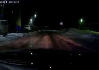 Meteor Lights Up Night-Sky in Murmansk