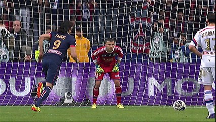 But Edinson CAVANI (33ème pen) - Olympique Lyonnais - Paris Saint-Germain - (1-2) - 19/04/14 - (OL-PSG)