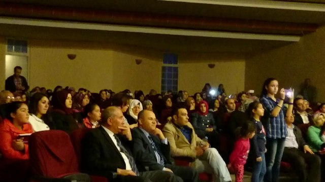 Okul ilahi korosu - Sevdim Seni Mabuduma, Hasret Gülleri,Yetim Kız