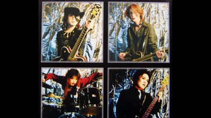 LIPSTICK KILLERS ''I'm Painting her Nails''