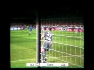 Pes6-but 35 mètres de Drogba