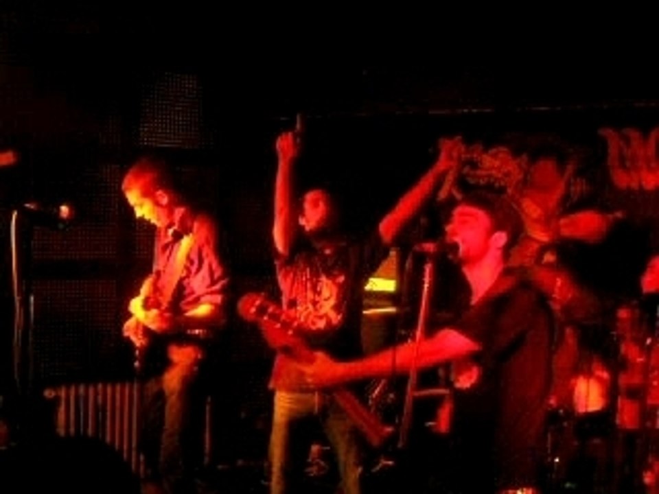 NEVROTIC EXPLOSION au Mondo Bizarro