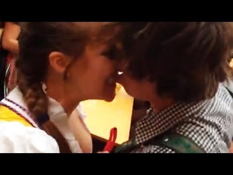 Woman bites off lip of Australian man at Oktoberfest