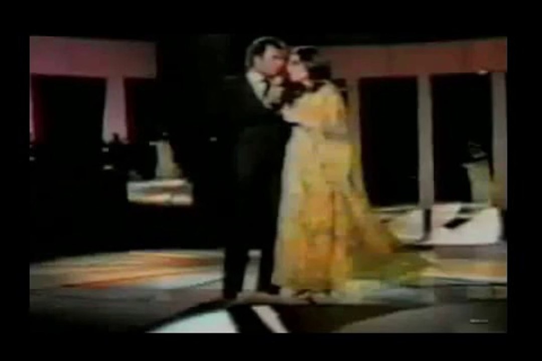 Nana  Mouskouri & Julio  Iglesias   -  Cucurrucucu  La Paloma   - In Live -