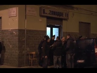 Napoli - Agguato in un circolo a Secondigliano, due morti -1- (19.04.14)