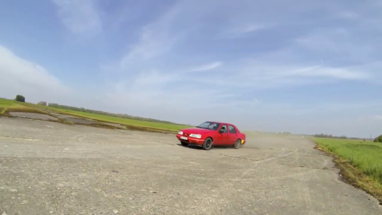 Crazy Car Stunts : Driving Sideways