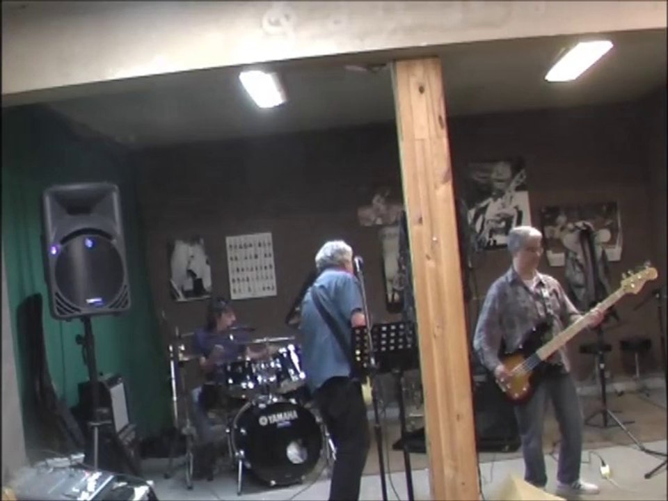 The Heartbeats "seventeen april" (instrumental impro)