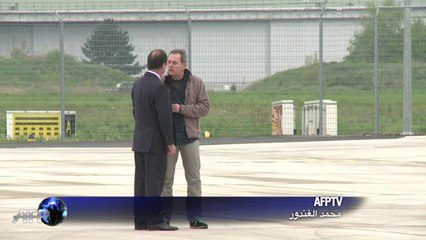 الصحافيون الفرنسيون المحتجزون سابقا في سوريا وصلوا الى فرنسا