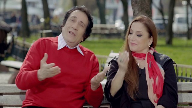 BELKIS AKKALE & İZZET ALTINMEŞE - SENSİZ BİRGÜN SÖZ VİDEO